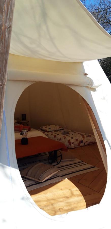 Le Tipi A Marie, Deconnectez- Vous !!! Hotel Cambounes Exterior foto